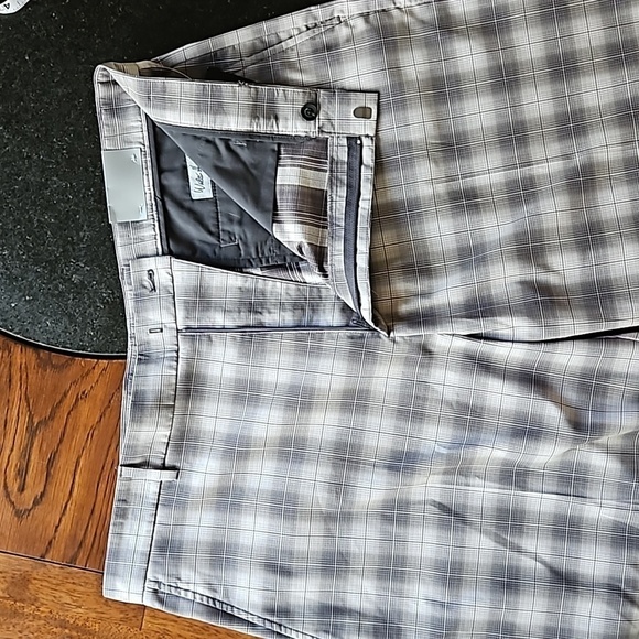 Walter Hagen Mens Grey Plaid Golf Shorts Size 38 - Picture 8 of 14